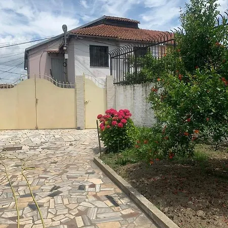Fadil Sykaj Vakantiehuis Shkodër